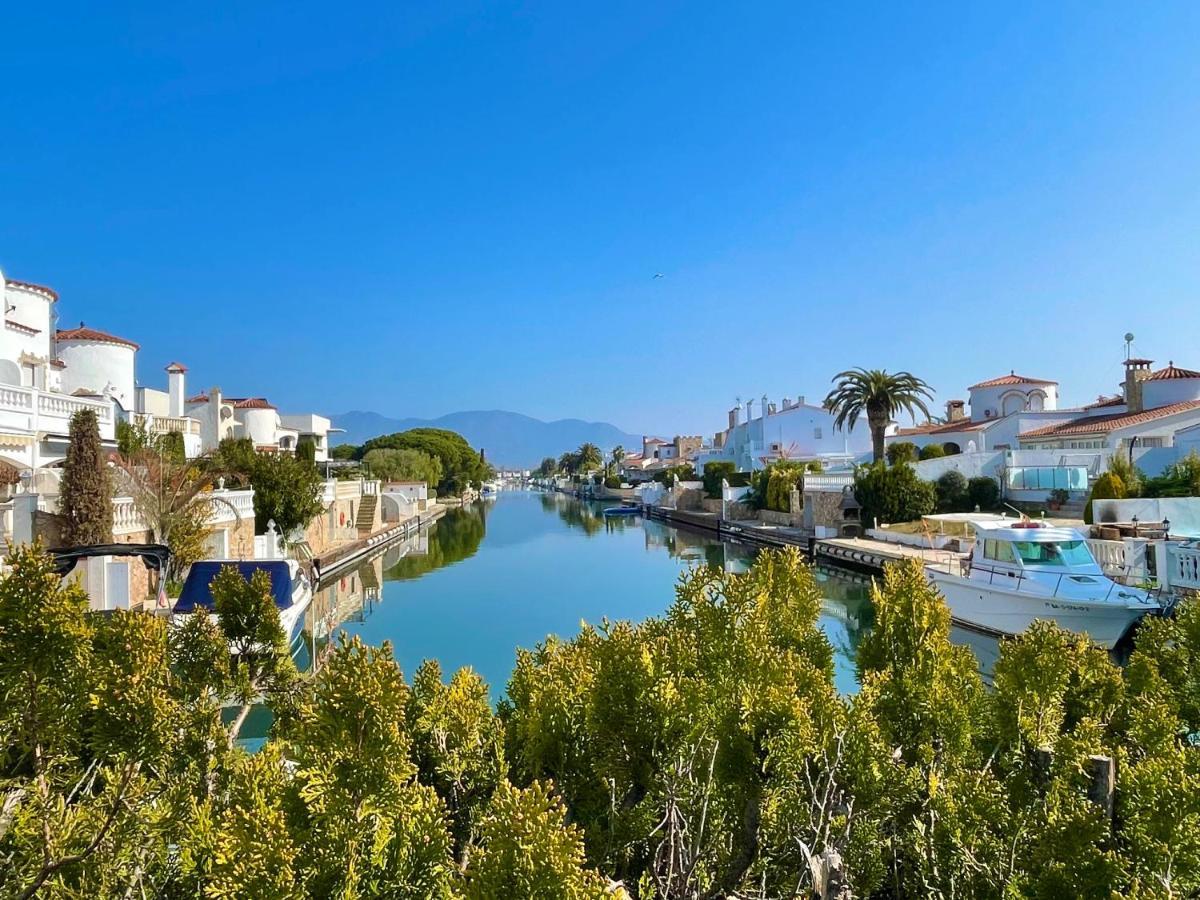 Apartamento Vistas Al Mar Aire Acondicionado Wifi Empuriabrava Esterno foto